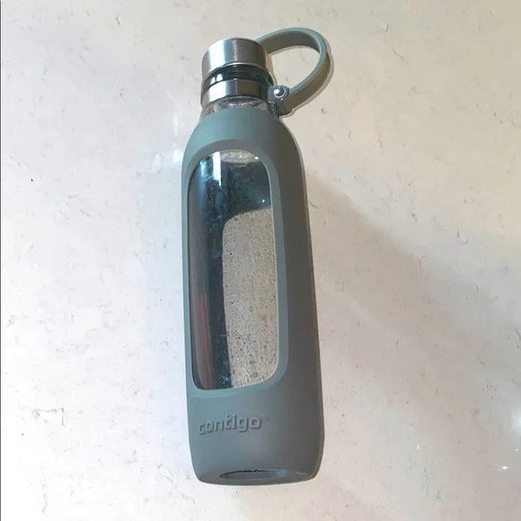 Contigo 20 oz Glass Bottle with Loop, Gray